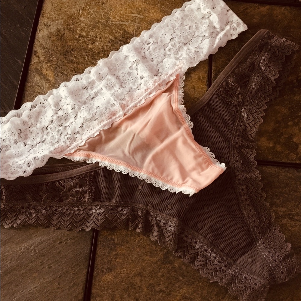 NWOT - New Sexy Size Medium 2 Pairs of Thongs